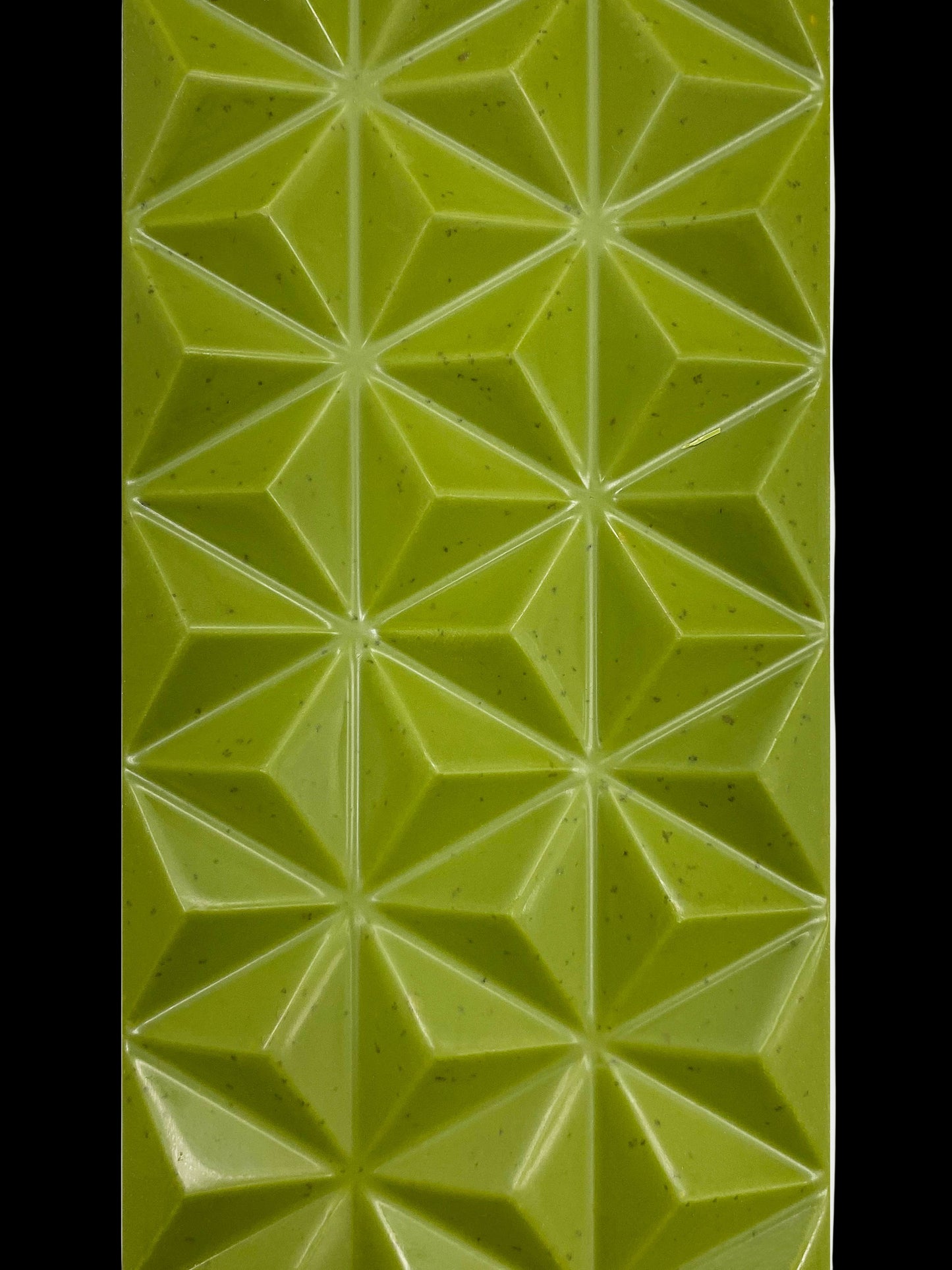 Matcha Chocolate with Caramelized Sesame